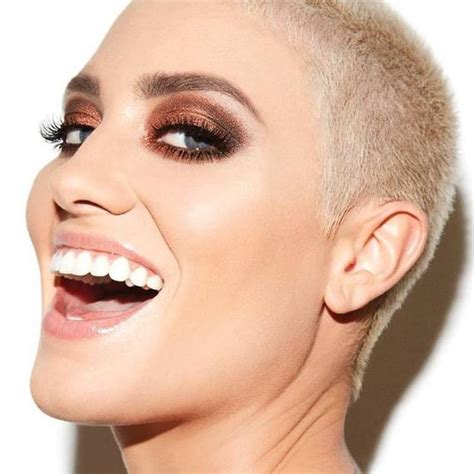 Look Better Naked Urban Decay Launches Reloaded Eyes Duty Free Hunter