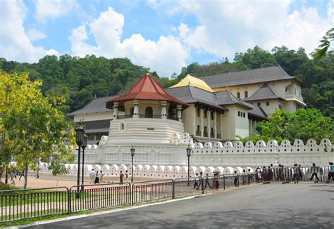 TEMPLE OF THE TOOTH RELIC