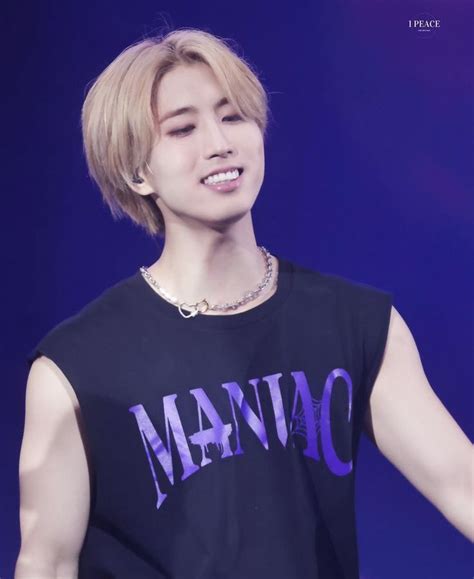 Skz •°♡에 있는 Mavi님의 핀 방콕 사람 사랑