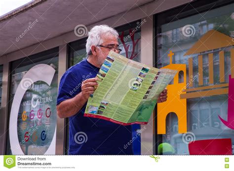 Man Tourist With Map On The Street Editorial Stock Image Image Of