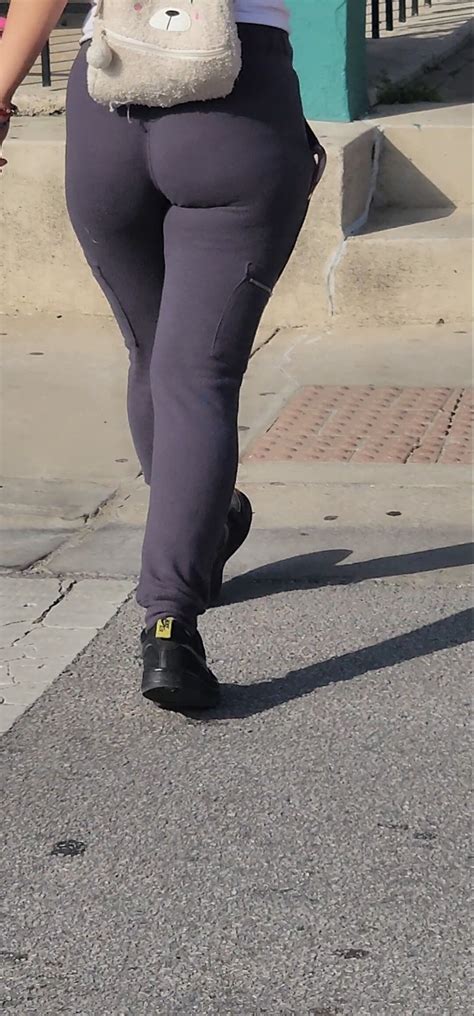 VPL Y0UNG Latina In Tight Leggings AMAZING BODY Spandex Leggings Yoga Pants Forum