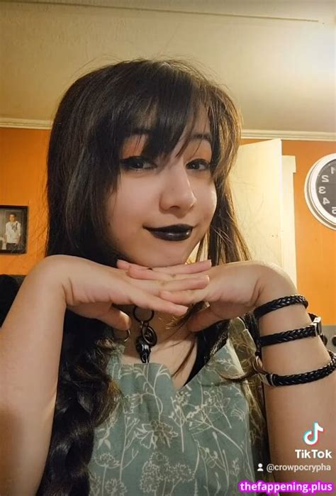 Crowpocrypha Mina McGoober Momo Lyracr W Nude OnlyFans Photo The Fappening Plus