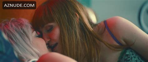 ELEANOR TOMLINSON Nude AZNude