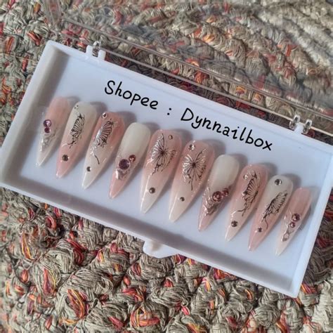 Móng tay giả nailbox mẫu mới màu nude nhạt Ảnh thật Shopee Việt Nam