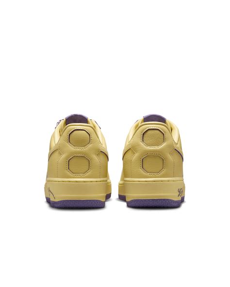 date de sortie de la air force   proto soft yellow hv