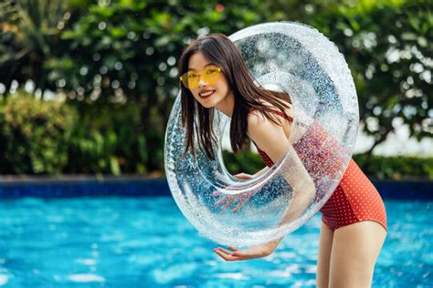 Cute Bikini Bilder Durchsuchen Archivfotos Vektorgrafiken Und Videos Adobe Stock