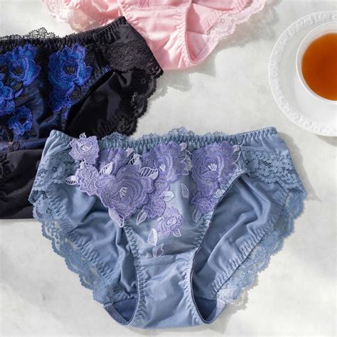 ゴージャス薔薇刺繍しっかりフィット グレースイストグランデ ショーツ 品番FDLW0001762 fran de lingerie