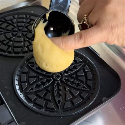Anise Pizzelle Recipe Classic Italian Wafer Cookies Mangia With Michele