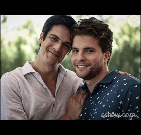 Mesmo beijo gay final de Amor à Vida não bate recorde de audiência Purepeople