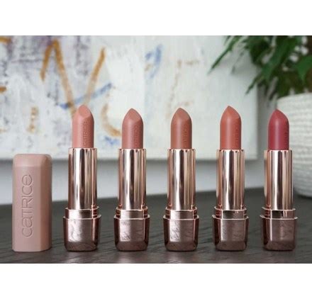 Губная помада Catrice Full Satin Nude