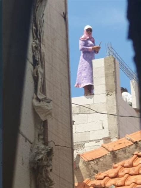 6 Kelakuan Tukang Bangunan Saat Pakai Alat Bantu Pelindung Diri Ini Nyeleneh Banget Hot