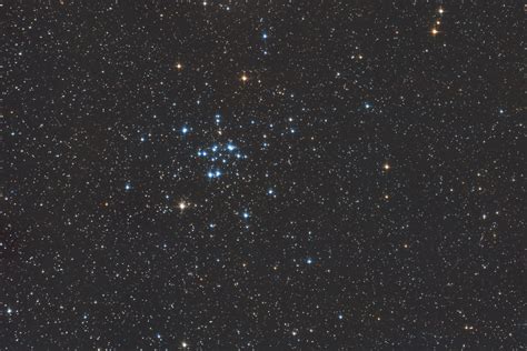 M34 OPEN CLUSTER IN PERSEUS DSLR Astrophotography Unmodified