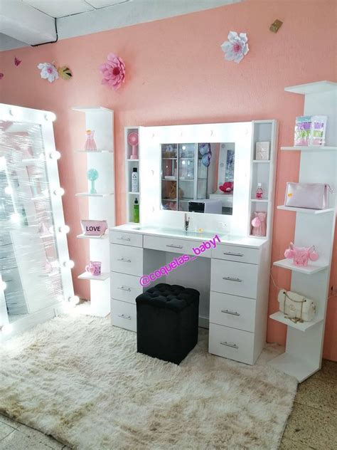 Los Angeles Boutique added a new... - Los Angeles Boutique