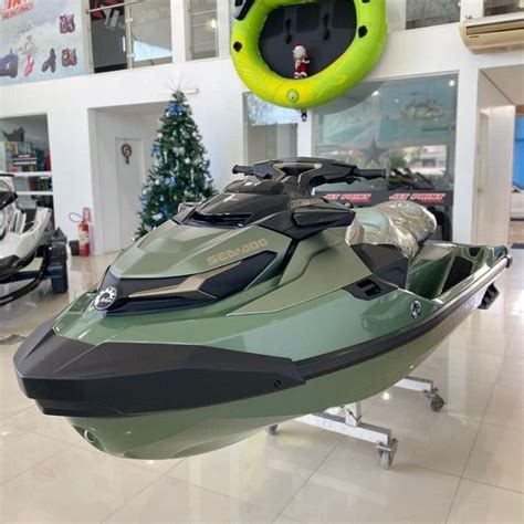 Pin De Ana Carolina Em Machines Carros De Luxo Jetski Carros