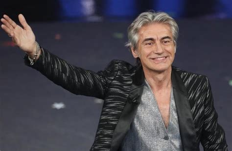 Ligabue Uscito Il Nuovo Singolo Dal Titolo Mi Ci Pulisco Il Cuore