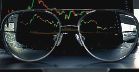 option basics   options   trade  option strategist