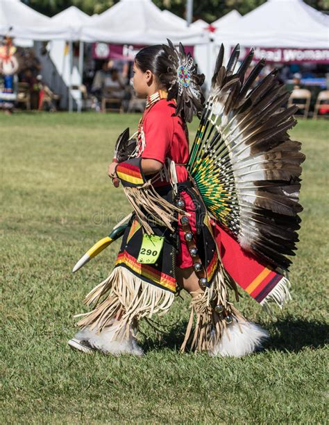 Native American Dancer At A Pow Wow Editorial Photo Image Of Color