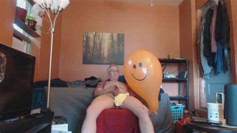 Balloonbanger Great Fun W Awesome Balloons And Cum Shot Gay Daddy Daddy Porn XHamster
