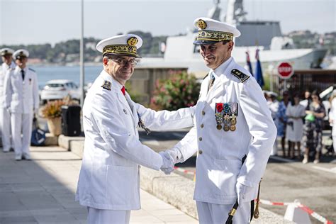 Le vice amiral Daniel Faujour quitte la Marine après 39 années dune