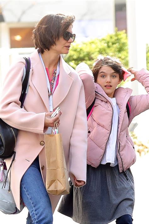 Katie Holmes Suri Bebe Katie Holmes' Daughter Suri, 19, Seen In Rare