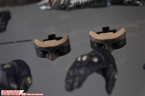 Hot Toys正義聯盟蝙蝠俠 Batman 實物樣辦登場 Toys Zone D 玩具兄弟 Figures Price List Reviews