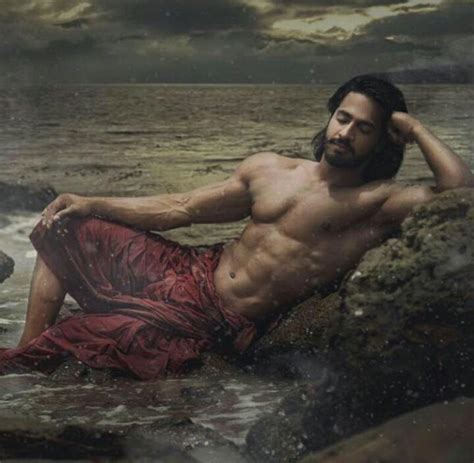 Thakur Anoop Singh Body Hot Pics