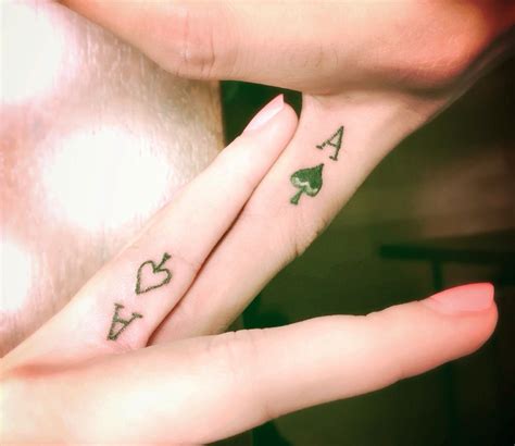 25 Finger Tattoo For Couples That Are An Emblem Of True Love And Romance