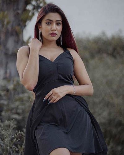 Latika Escorts Service In Kolkata Popular Hot Babe To Blow Your Mind