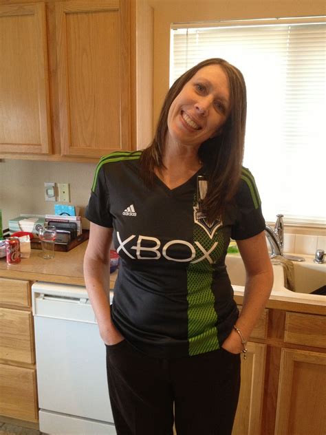 Finally got an Xbox | Women's top, Fashion, Women