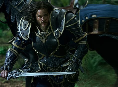 Фотографии Варкрафт 2016 с мечом Доспехи воины Фантастика кино