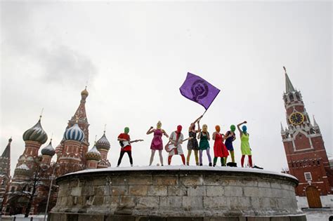 Pussy Riot Regressam A Portugal Look Mag