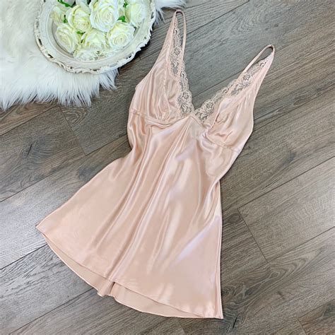 Sz S Vintage Y2K Victorias Secret Peach Nude Pure Silk Lingerie Short