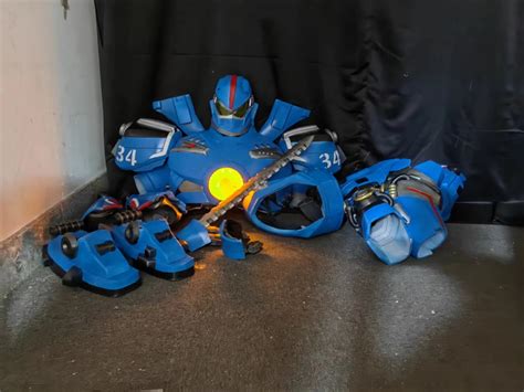 Gipsy Danger 18 Light Up