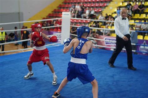 Прво коло Прва и Младинска бокс лига: Фамилија Демирови силно тргна во ...