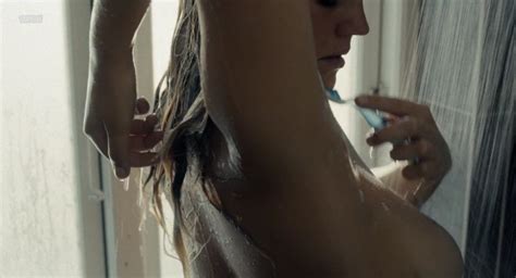 Naked Amalie Lindeg Rd In Nyforelsket