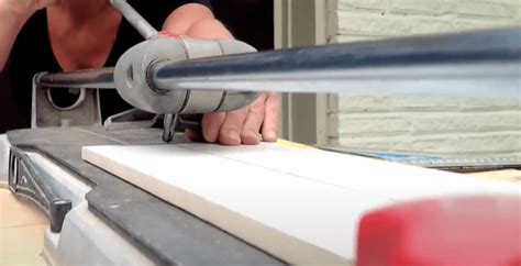 3 BEST ways to cut tile like a pro. Read before buying a wet saw