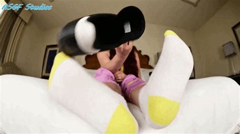 Karly Salinas Is The QUEEN OF STENCH Sneaker Sock Foot Smelling POV MOV Amateur Soles