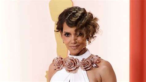 Halle Berry 56 Wows Fans With Stunning Physique In String Bikini Flipboard