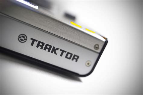 review numark trak traktor dj controller page    djworx
