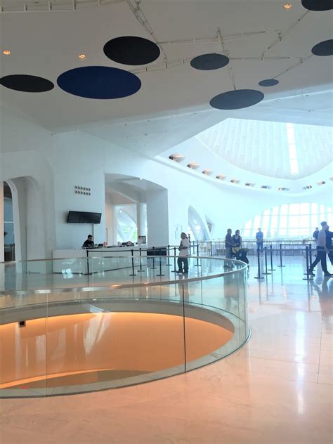 Souvenir Chronicles: WISCONSIN: MILWAUKEE ART MUSEUM