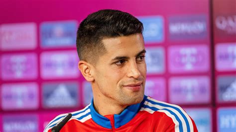 Joao Cancelo Bayern Munich Confirm Loan Signing Of Portugal Full Back From Manchester City With