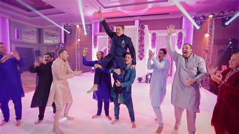 The Groomsmen And Groom Dance Performance In Indian Wedding Youtube