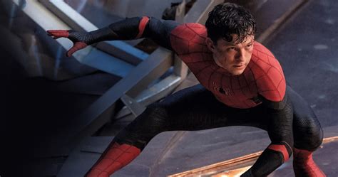 Tom Holland Quips He Is Essentially Naked In Spider Man Suit Entertainment