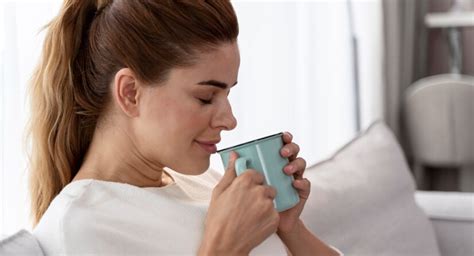 Drinking Hot Water Dangerous For Your Immune System Doctor Explains Side Effects Warm Water