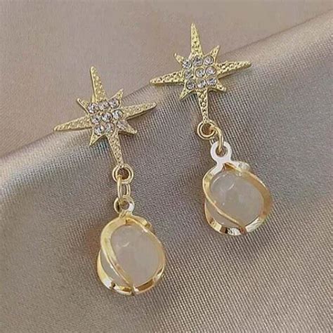 Alloy (base) Golden And White Star Pearl Drop Korean Fashion Earring at ...