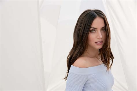2021 Ana De Armas La Mer Cosmetic 4k Wallpaper,HD Celebrities