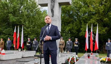 Prezydent Andrzej Duda na obchodach rocznicy rzezi wołyńskiej Nie