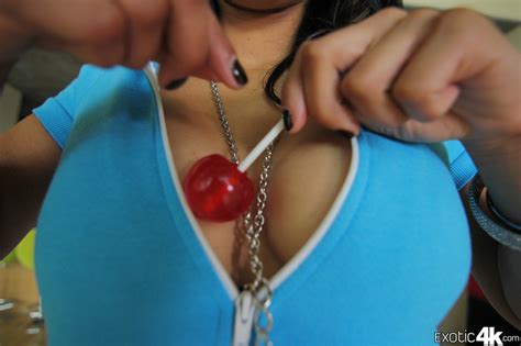 Stunning Brunette Hottie In Sexy Black Biki XXX Dessert Picture 3