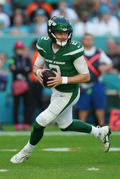 NFL Coaches Clown Jets QB Zach Wilson's Trade Value: '2-Week Stay at a