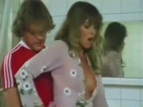 LASS LAUFEN KUMPEL NUDE SCENES AZNude